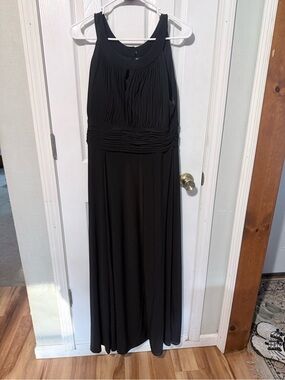 slny black dress | Dresses | Slny With Gold And Silver Embellishments renaissance wedding dress Ann Taylor The Elbow Size:S(6) low hem for a